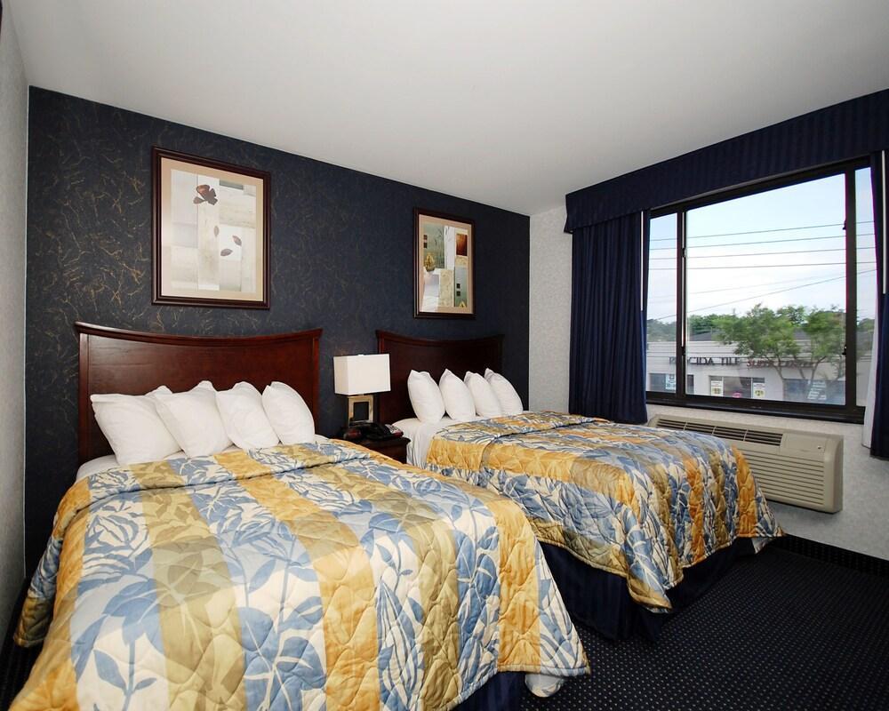 Paramount Inn Флорал Парк Екстериор снимка