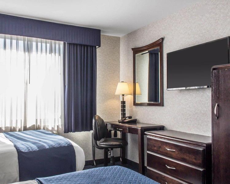 Paramount Inn Флорал Парк Екстериор снимка