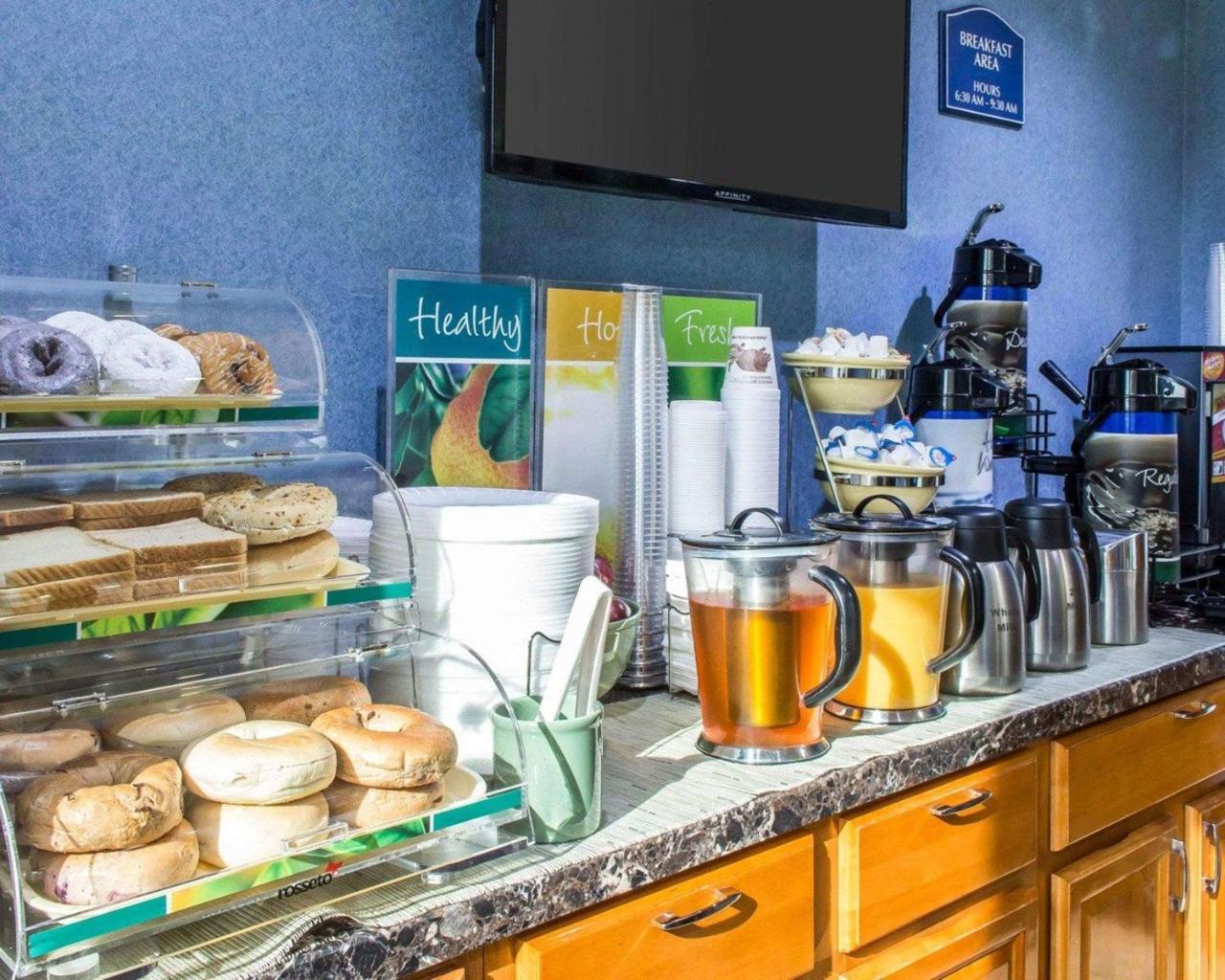 Paramount Inn Флорал Парк Екстериор снимка